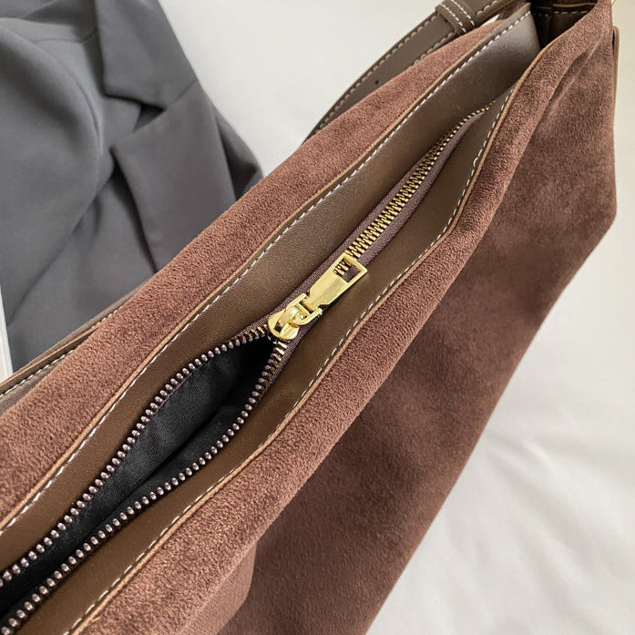 Retro Style Large Capacity Underarm Shoulder Bag in Vegan Leather