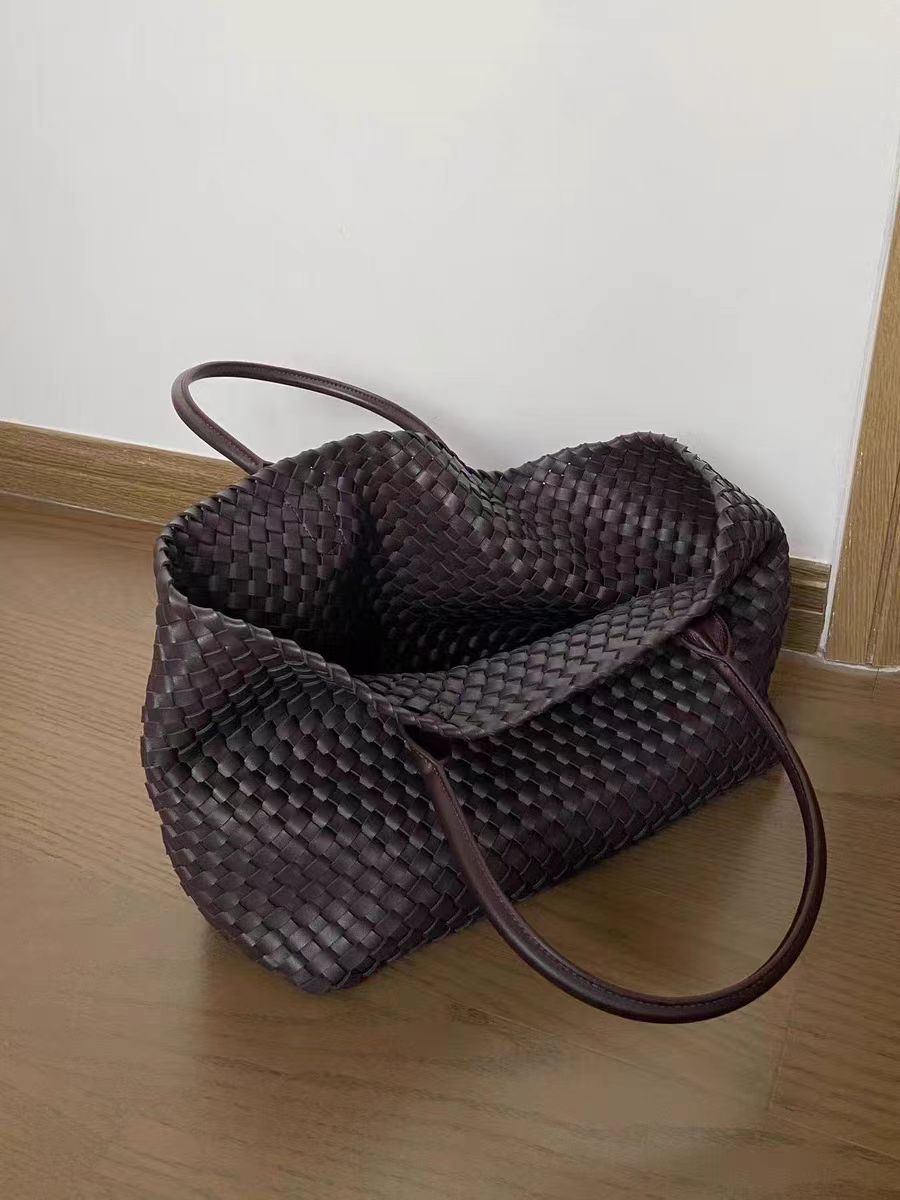 Large-Capacity Fashion Shoulder Tote Bag in Vegan PU Leather